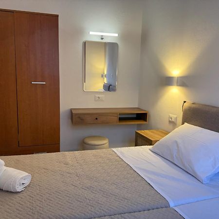 Sarris Studios & Apartments لينثوس المظهر الخارجي الصورة