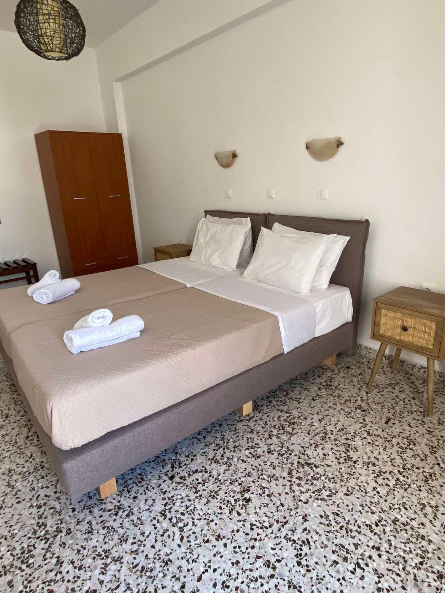 Sarris Studios & Apartments لينثوس المظهر الخارجي الصورة