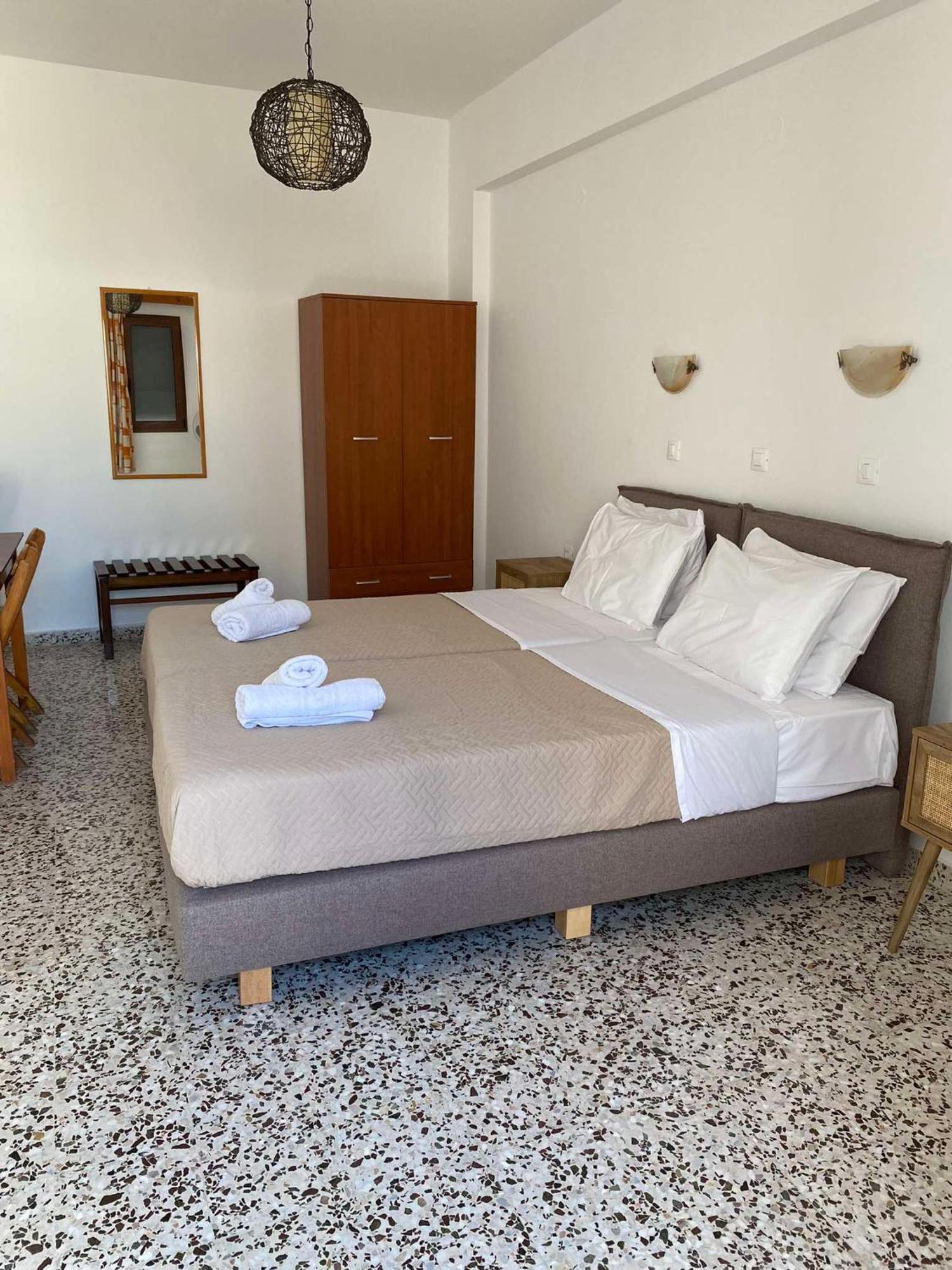Sarris Studios & Apartments لينثوس المظهر الخارجي الصورة