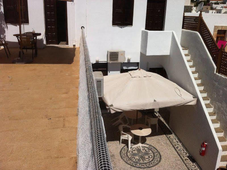 Sarris Studios & Apartments لينثوس المظهر الخارجي الصورة