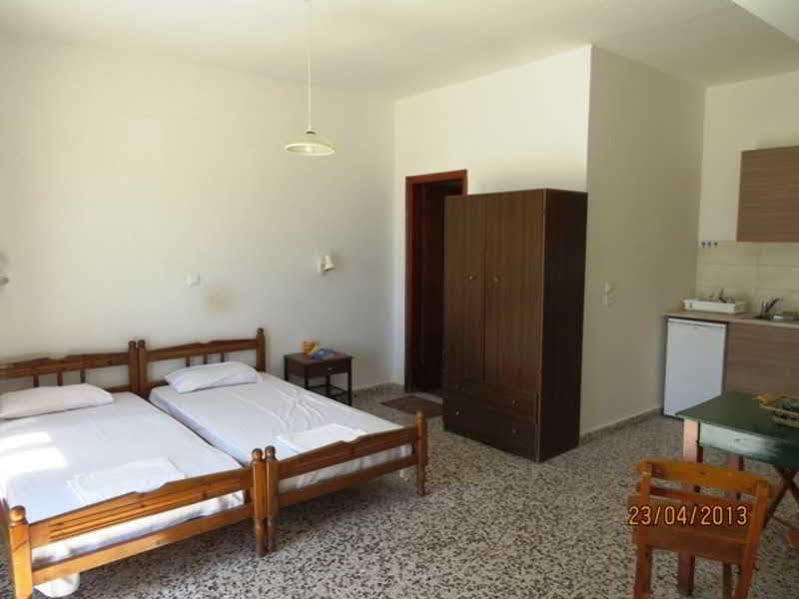 Sarris Studios & Apartments لينثوس المظهر الخارجي الصورة